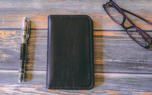 Load image into Gallery viewer, Horween Black Dublin Field Notes Notebook and Cover