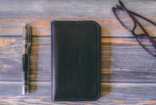 Load image into Gallery viewer, Horween Black Dublin Field Notes Notebook and Cover