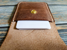 Load image into Gallery viewer, Vintage Vertical Snap Wallet