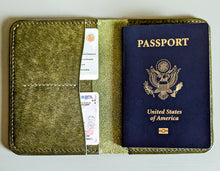 Load image into Gallery viewer, Olive Badalassi Carlo Italian Leather Passport Cover