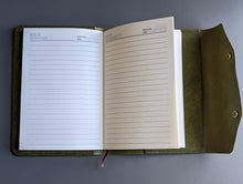 Load image into Gallery viewer, Olive Badalassi Carlo A5 Leather notebook Cover