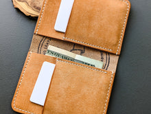 Load image into Gallery viewer, Signature Line: 4 Pocket Natural Italian Leather Vertical Wallet