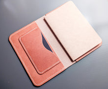 Load image into Gallery viewer, Horween Natural Dublin Field Notes Notebook and Cover