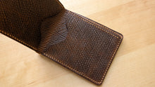 Load image into Gallery viewer, Metta Catharina Brown Horse Strip Leather Bifold Wallet #102