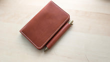 Load image into Gallery viewer, English Tan Dublin Deluxe Leather Field Notes Journal