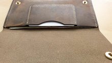 Load image into Gallery viewer, Crazyhorse Moto/Trucker Style Wallet