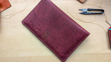 Load image into Gallery viewer, Burgundy and Olive Hand Sewn Italian Leather Travel Case