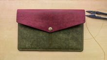 Load image into Gallery viewer, Burgundy and Olive Hand Sewn Italian Leather Travel Case