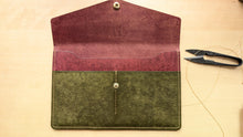 Load image into Gallery viewer, Burgundy and Olive Hand Sewn Italian Leather Travel Case
