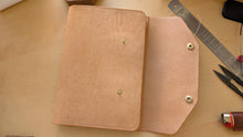 Load image into Gallery viewer, Natural Badalassi Carlo A5 Leather Notebook Cover