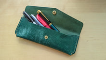 Load image into Gallery viewer, Handmade Emerald Green Leather A5 Trifold Travel Journal and Pen/Pencil Case Gift Set