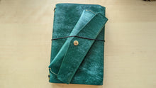 Load image into Gallery viewer, Handmade Emerald Green Leather A5 Trifold Travel Journal and Pen/Pencil Case Gift Set