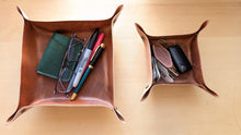 Load image into Gallery viewer, American harness leather catch all/valet tray set