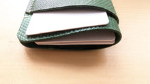Load image into Gallery viewer, Emerald Green Metta Catharina Shell Cordovan 3 Pocket Wallet