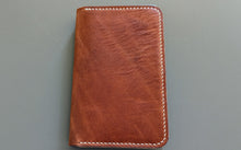 Load image into Gallery viewer, Wickett and Craig Buck Brown Harness Leather Field Notes Notebook Cover
