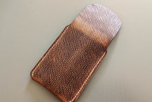 Load image into Gallery viewer, Brown Metta Catharina Horse Leather Flap Wallet
