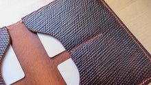 Load image into Gallery viewer, Exclusive Burgundy &quot;Metta Catharina&quot; Textured Shell Cordovan Travel Wallet
