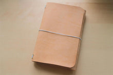 Load image into Gallery viewer, Make your own A5 Journal in Badalassi Carlo Pueblo
